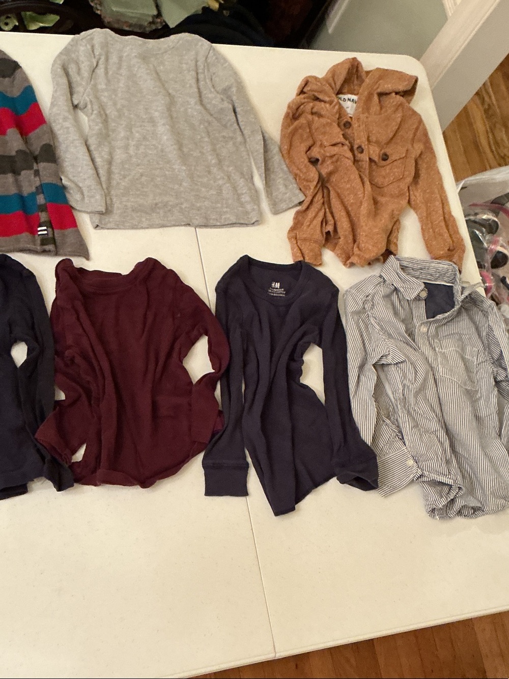 H&M Women's Navy Long-Sleeve Crew Sweater